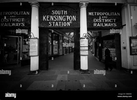 South kensington tube station Black and White Stock Photos & Images - Alamy