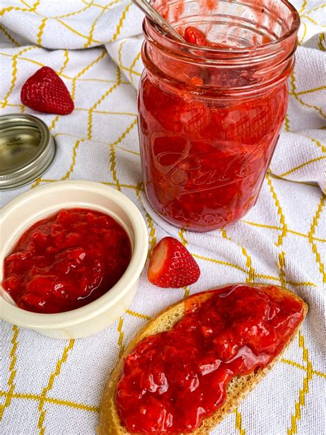 How to Make Mom's Homemade Strawberry Preserves - Tastefully Grace