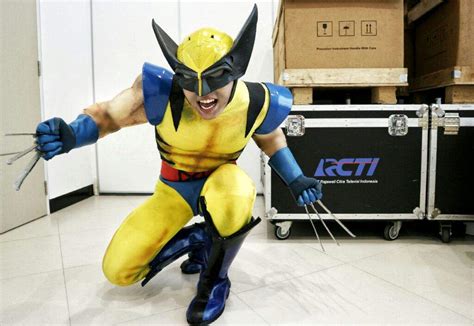 My wolverine cosplay with classic yellow spandex suit costume | Cosplay Amino