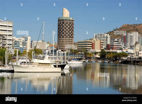 Ross Creek and city skyline, Townsville, Queensland, Australia Stock ...