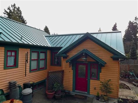 Cedar Siding House With Green Metal Roof | MusicianWork