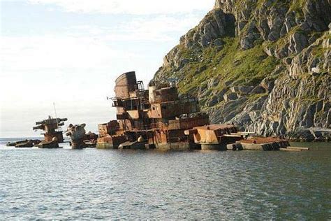 Salvage of Wrecked Russian Battle Cruiser Murmansk | Urban Ghosts