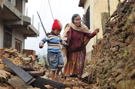 These 20 Images From Nepal Capture The Hope Among Earthquake Survivors | HuffPost