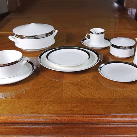 50 Piece Mikasa Solitude White Bone China Dinnerware Set | EBTH