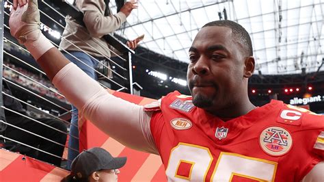 Chiefs' Chris Jones sheds tears during national anthem ahead of Super ...