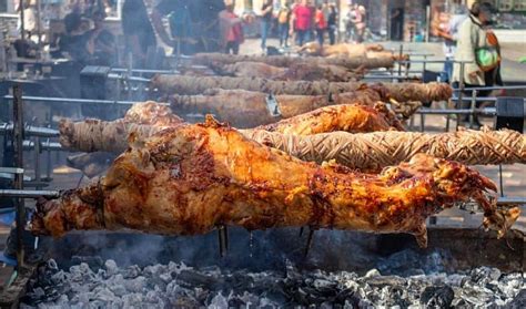 Why Do Greeks Roast Lamb On Easter? | Greek Gateway