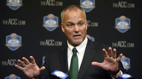 Hurricanes' Mark Richt named Walter Camp Coach of Year