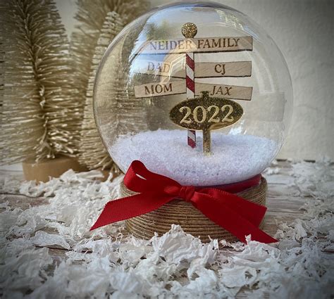 Personalized Snow Globe Personalized Family Snow Globe North - Etsy