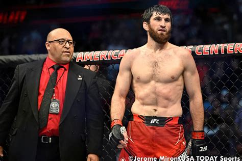 Sports Illustrated Notebook: Magomed Ankalaev aiming to become Dagestan ...