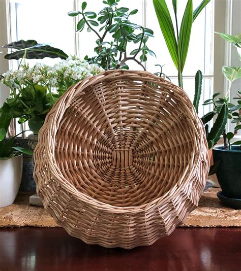 Round Natural Wicker Wall Basket Large / Blonde Wicker Door | Etsy in 2021 | Baskets on wall ...