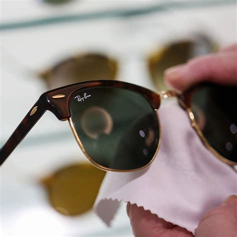 Luxottica-Essilor merger creates global eyewear champion | Financial Times