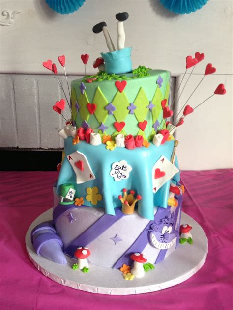 Alice in Wonderland birthday cake by sauercakes.com | Cake, Fondant cakes, Alice in wonderland cakes