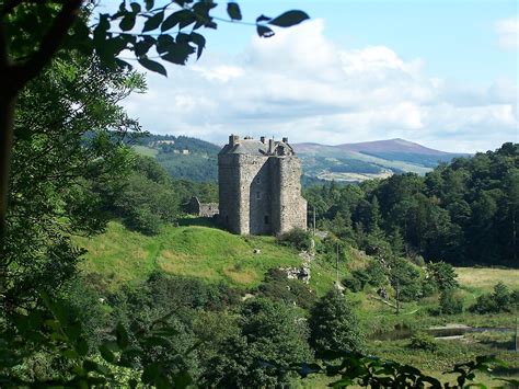 "Neidpath Castle,Peebles. Scotland" by mysticcatnip | Redbubble