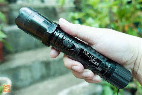 REVIEW | Police Flashlight with Stun Gun Taser | Protect yourself - TechBroll