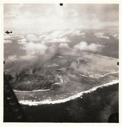 BATTLE OF KWAJALEIN ISLAND ~ (5 PHOTOS) - 1944 | #2010799982