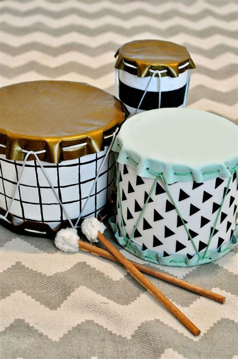 Diy drum from oatmeal container or popcorn tin | Diy drums, Diy kids toys, Baby toys diy