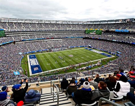 NYGiantsStadium-3931610.jpg?v=1612452457