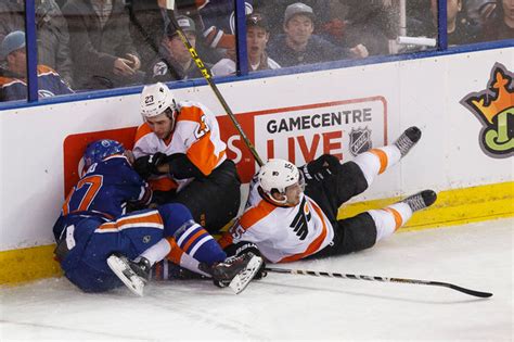 Connor McDavid suffers horrible shoulder injury - TheTrendler