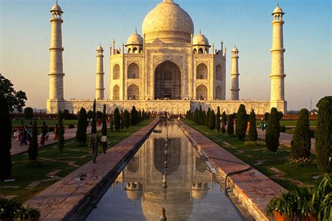 Taj Mahal The Treasures Of India 2023-24, 60% OFF