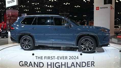 2024 Toyota Grand Highlander Platinum Suv - Lorne Rebecka