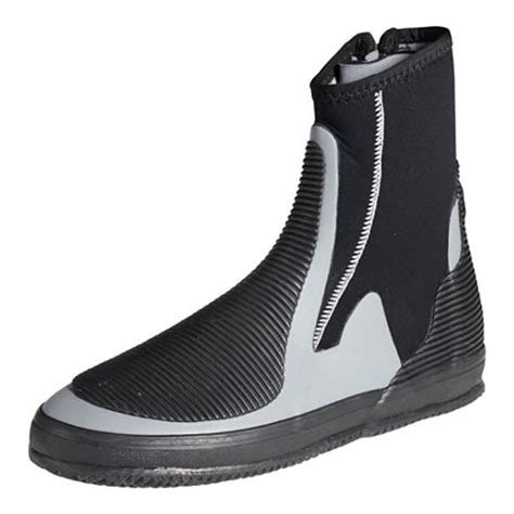 Winter Dinghy Sailing Boots | Wetsuit Outlet Blog