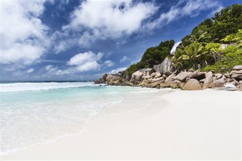 Petit Anse, La Digue, Seychelles Stock Image - Image of boulders, blue ...