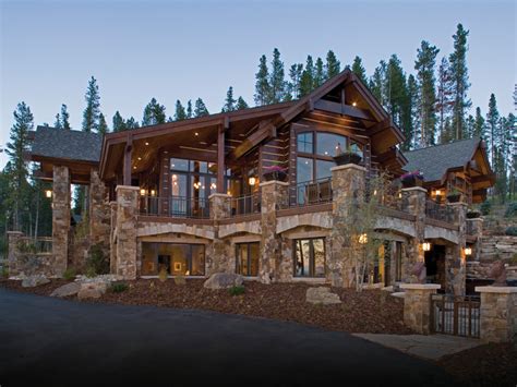 Custom home builder in Colorado showcases rustic mountain home ...