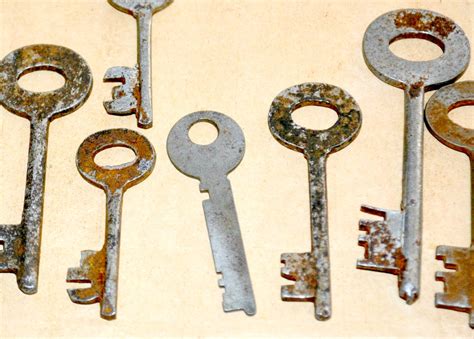 Antique Skeleton Keys Free Stock Photo - Public Domain Pictures