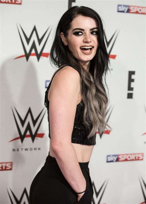 WWE Rumours: Paige not quitting WWE....yet