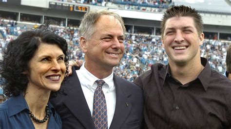 Who are Tim Tebow's parents, Pamela and Robert? A sneak peek into the ...