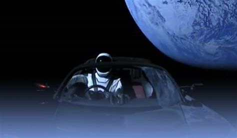 Tesla roadster of SpaceX first close approach with Mars