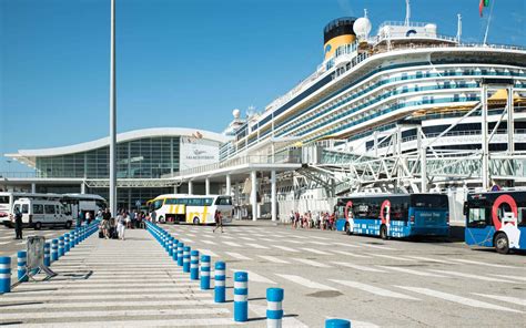 Barcelona Cruise Port Info + Short Stay Tips and Hotels