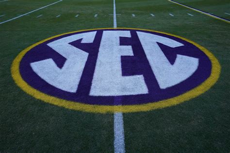 SEC football mailbag: What’s holding up schedules, how much is 9-game ...