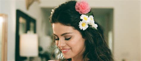 Selena Gomez debuts new Spanish single “De Una Vez”. - All 'Bout Music ...