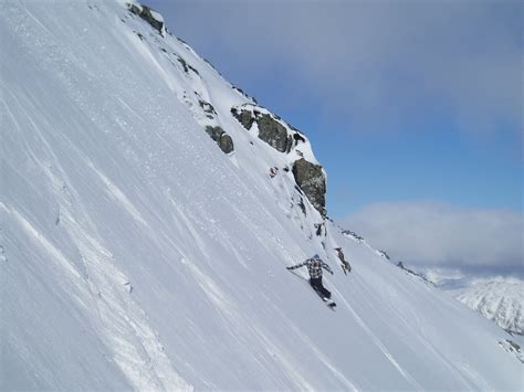 Skiing in Scotland - Where and how to Ski in Scotland