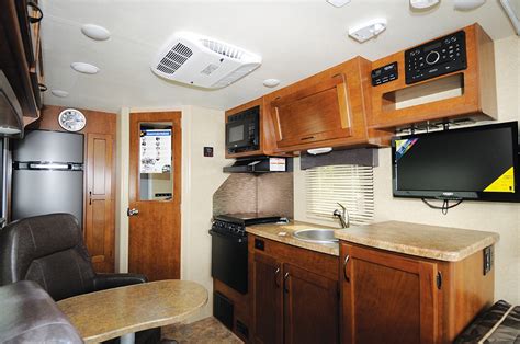 Lance Camper 1475: Ultra-Lightweight Travel Trailer - RV Lifestyle Magazine