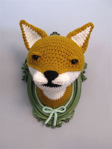 Crochet fox head in a purple frame. | Etsy | Crochet fox, Crochet wool, Crochet taxidermy