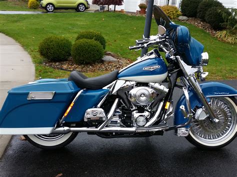 2001 Harley-Davidson® FLHRC/I Road King® Classic (Teal Matallic & White), Aliquippa ...