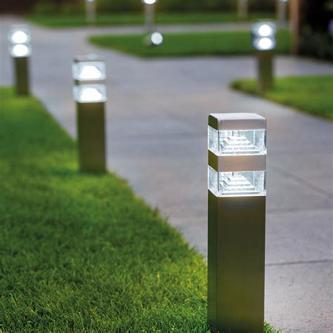 GardenersDream® Outdoor LED 12V Cool White Elegant Garden Path Light Lighting | eBay