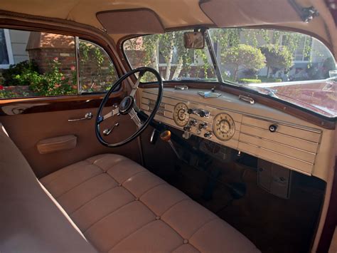 1937 Cadillac Series 75 V8 Touring Sedan Interior : r/prewarcars