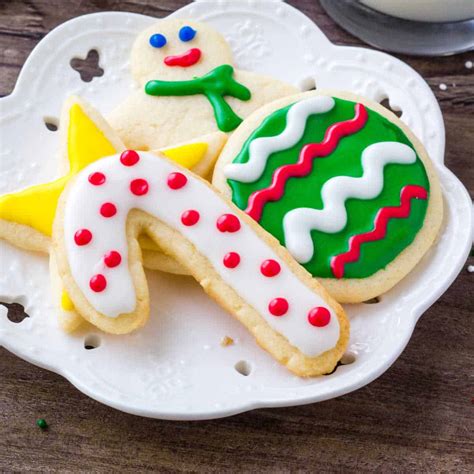 Royal Icing Christmas Cookie Ideas - Easy Decorated Christmas Cookies ...