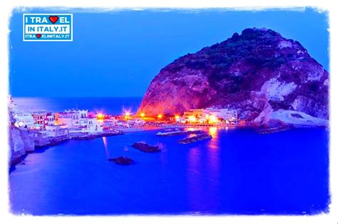 Where does the nightlife take place in Ischia? Italy by ☀ itravelinitaly.it