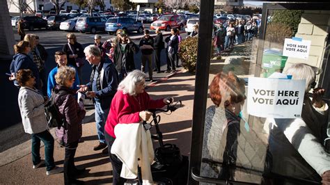 Nevada Democrats Demand That Caucus Site Leaders Sign Nondisclosure Agreements - The New York Times