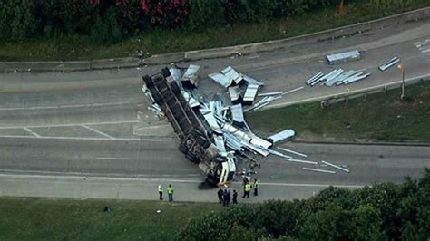 North Loop westbound at I-45 closed due to big rig accident - ABC13 Houston