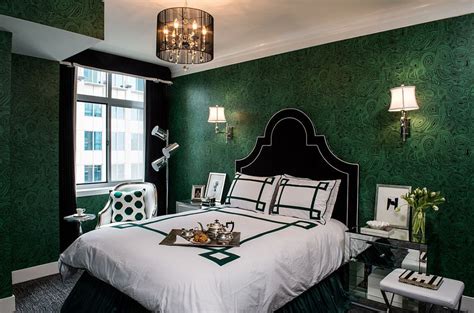 25 Chic and Serene Green Bedroom Ideas