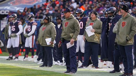 Bears face opportunity to bolster Matt Eberflus' defense in free agency ...