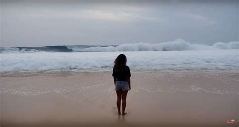 Forgiving Pipeline: A Surf Photographer's Journey - The Heli Blog