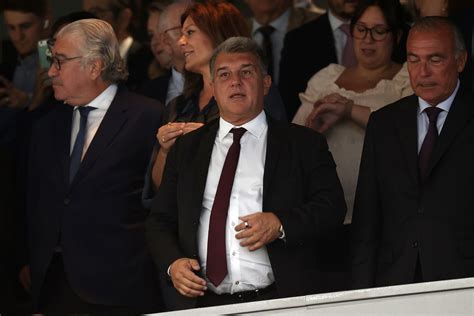 Barcelona president Joan Laporta confronts match officials after El Clasico defeat - Barca ...