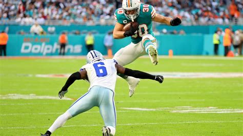 Best photos from Dolphins 22-20 win over the Cowboys