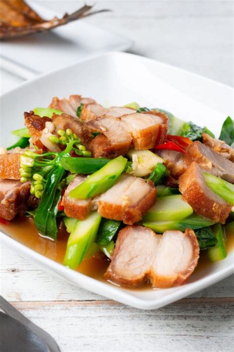 10 Authentic Thai Pork Recipes for Dinner - Insanely Good